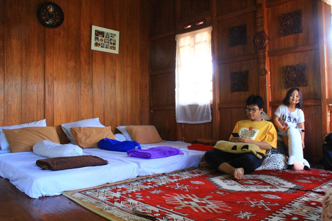 Oemah Kajoe Lembang Villa Ngoại thất bức ảnh